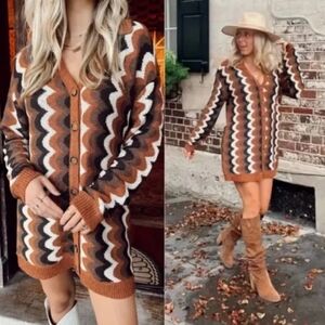 Show Me Your Mumu Bennett Sweater Dress Size Large retro wave knit Design